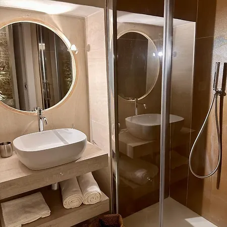 לינה וארוחת בוקר Dimora Bellavista 4*